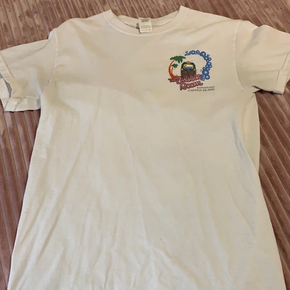 The bubble room cake shirt size S